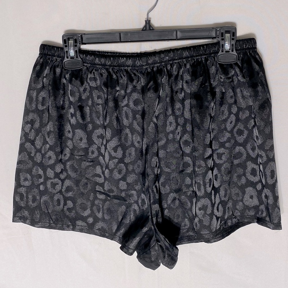 Black On Black Animal Print Satin Shorts W Elastic Waistband XL